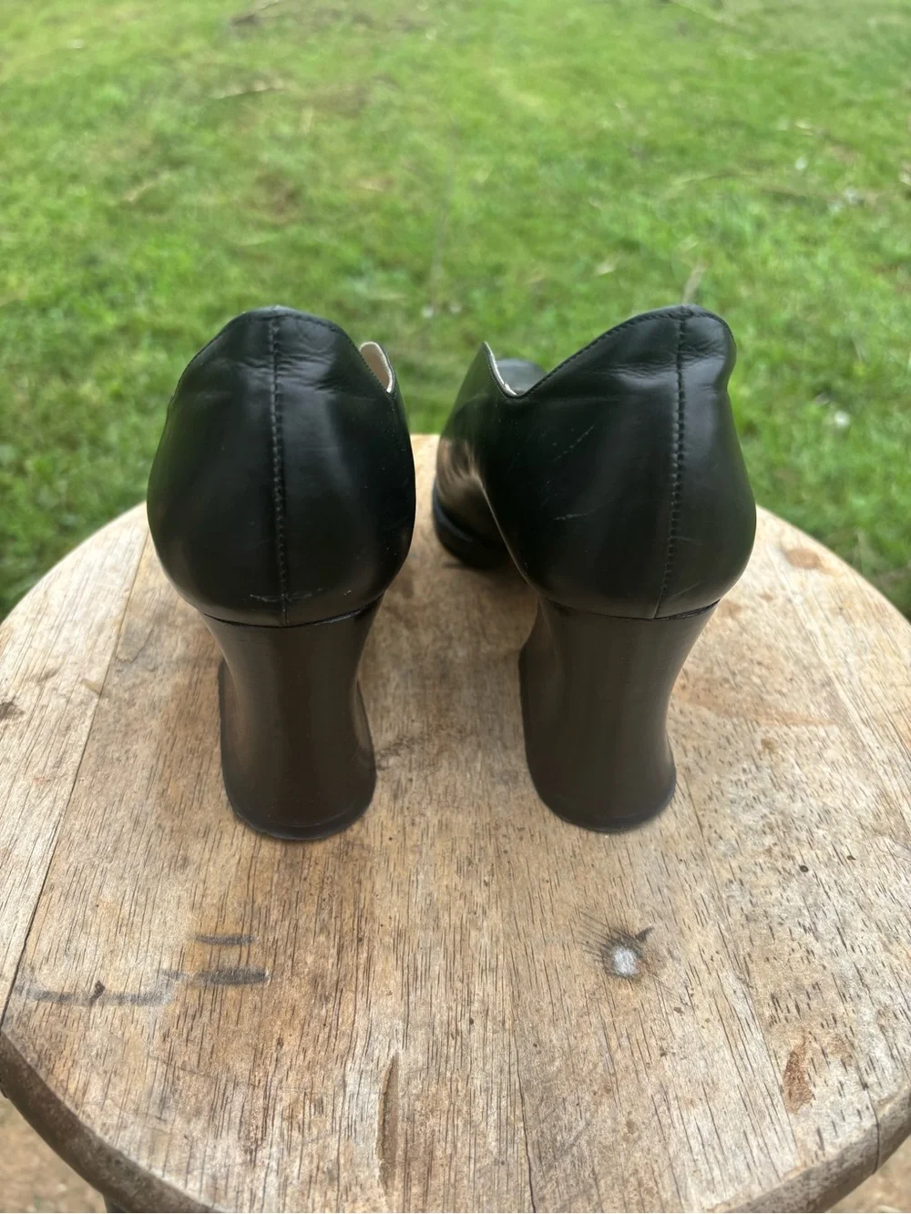Vintage 90s Italian Black Leather Square Toe Block Heels V-Vamp 38 7.5 8